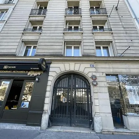 Flat In Face To Seine River דירה