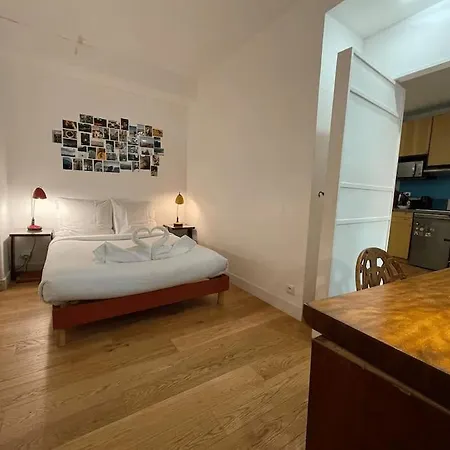 Flat In Face To Seine River 公寓 *